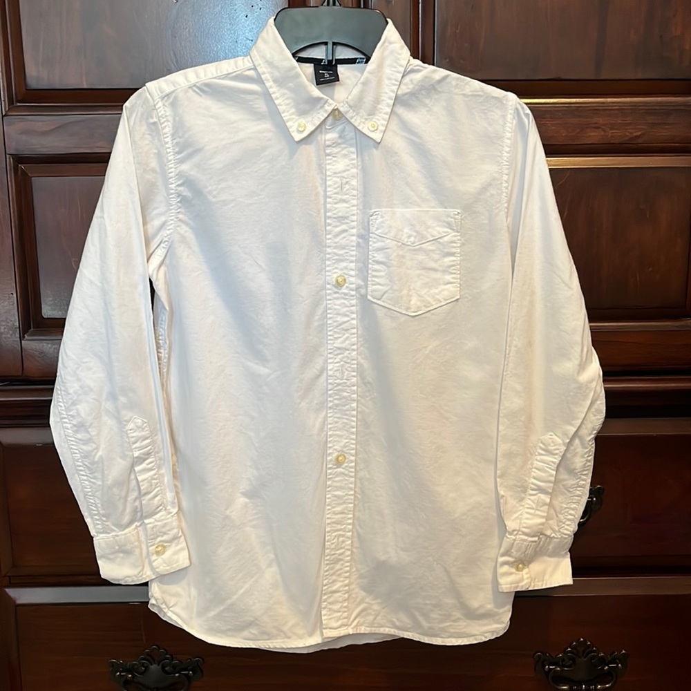 Gap kids boys size 12 long sleeved button down